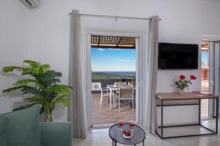 Marakas Winery Family House - 2