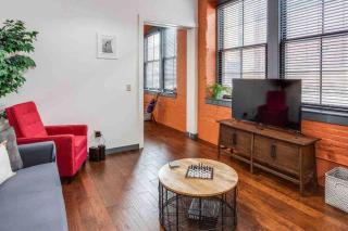 Modern Loft Style on Monroe by Dwtn & Park ave - Rochester - 7