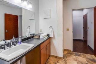 Modern Loft Style on Monroe by Dwtn & Park ave - Rochester - 3