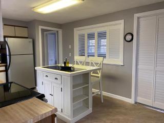 Ocean Breeze-8min Walk to Beach - 2