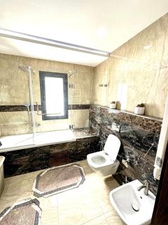 Lovely 3 Bedrooms Fully Equipped With Central Ac - 3