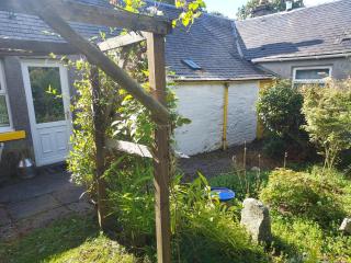BARHOLM CROFT Holiday Cottage - 5