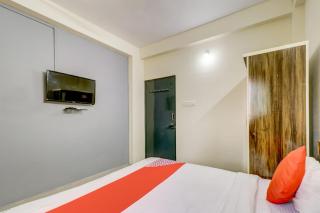 Hotel O The Crown Inn - Nagpur - 1