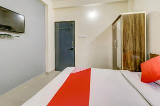 Hotel O The Crown Inn - Nagpur - 1