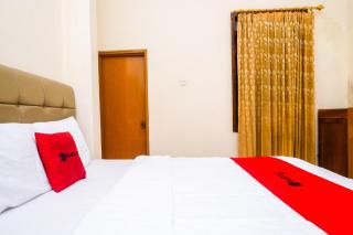 RedDoorz Syariah @ Griya Thamrin Manahan Solo - Solo - 4