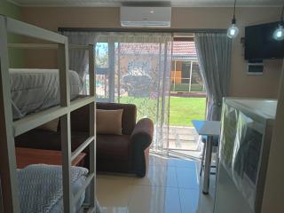 SONHOS dreams Self catering Garden Cottages - Bloemfontein - 4