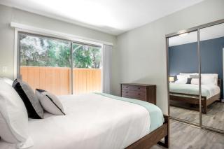 Beverly Grove 2BR nr Cedar Sinai Hospital LAX-124 - Los Angeles - 2