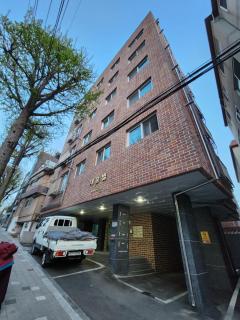 JW's Bukhansan Healing Stay I - Seul - 9
