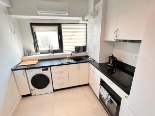 Central Bright Apartment with Self Checkin - Iaşi - 1