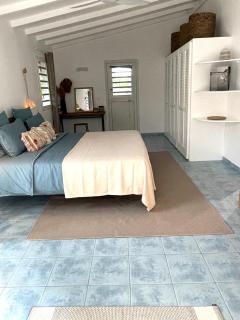 Le Bungalow & Car rental - 5