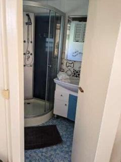 Au cœur du papillon piscine collective en famille - 4