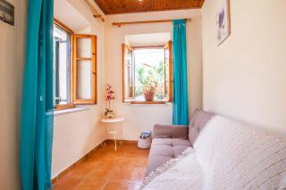 Old Barber Shop by Konnect, 1,2km from Dassia beach - Dassia - 4