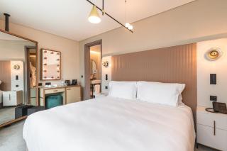 LUSTER Hotel - 1