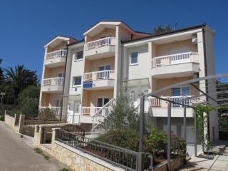 Apartments Mia - Stari Grad - 8