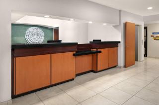 Fairfield Inn & Suites Denver Airport - 8