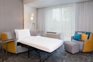 Courtyard by Marriott Atlanta Alpharetta/Avalon Area - Alpharetta - 3