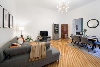 WAWELOVE Piłsudskiego - 3 bedroom apt. with balcony and free parking! - Krakow - 1