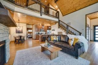 Serene Broken Bow Cabin with Hot Tub and Fire Pit! - Broken Bow - 5