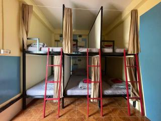 Over the Moon hostel - Ban Houayxay - 6