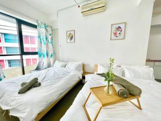 G1 Cozy 1-6Pax 3Q bed Sunway Medical Wifi Smart TV - Kampong Penaga - 3