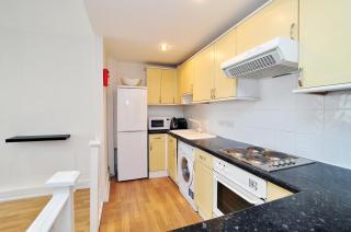 Maple Street Apartments - London - 8