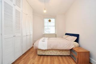 Maple Street Apartments - London - 7