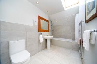 Lazaat Hotel - Hull - 2