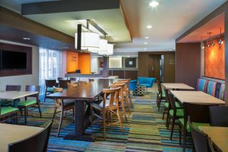 Fairfield Inn & Suites by Marriott San Antonio Airport/North Star Mall - San Antonio - 0