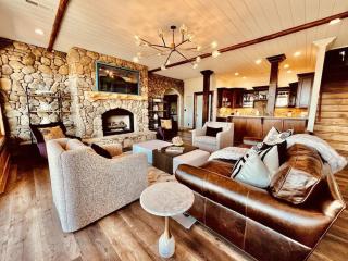 5500 sf cabin 6 king 2 queen beds heated pool spa game room mountain views - Blue Ridge - 5