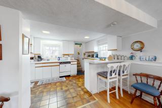 Secluded Cape Ranch - Yarmouth - 3