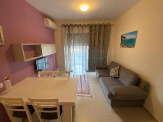 2 Bedrooms Seaside View Apart, free parking. - Vlorë - 9