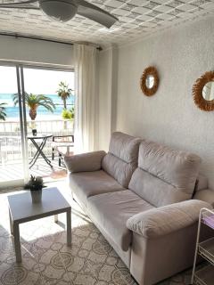 Apartamento en primera linea de playa con vistas - 8