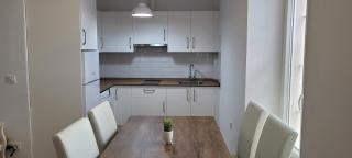 APARTAMENTOS IGLESIA DE SANTIAGo II - 2