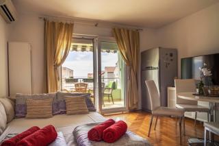 Apartman Adriatic Sea - Promajna - 3