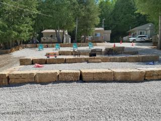 Bayshore Cottages - Wiarton - 2