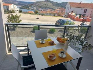 Apartman Marty - Rogoznica (Rogosnizza) - 9