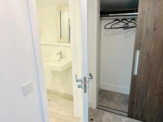 SEC HYDRO Executive Triplex Townhouse, Glasgow City Central, 3 Bedrooms/3 Bathrooms, 1 Living room/kitchen, 3 Floors, Master Bed's TERRACE, Main door, Garden, (Gym/Sauna/Steam/Indoor Swimming Pool Access), Parking - By CALA Homes - Glasgow - 2