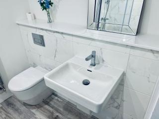 SEC HYDRO Executive Triplex Townhouse, Glasgow City Central, 3 Bedrooms/3 Bathrooms, 1 Living room/kitchen, 3 Floors, Master Bed's TERRACE, Main door, Garden, (Gym/Sauna/Steam/Indoor Swimming Pool Access), Parking - By CALA Homes - Glasgow - 3
