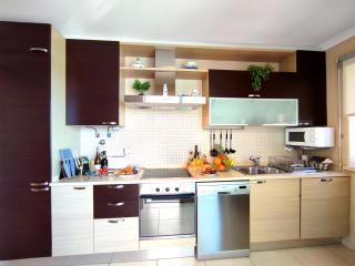 Beach Condo with Atlantic Ocean View by BeCherish - Olhos de Água - 5
