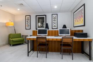 Holiday Inn Express Hotel & Suites Swansea by IHG - 9