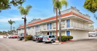 Motel 6-Carlsbad, CA - East Near LEGOLAND - Carlsbad - 8