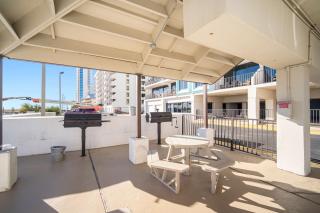 Island Winds East 408 by ALBVR - Gorgeous condo with million dollar views in the best location on the beach - Gulf Shores - 2