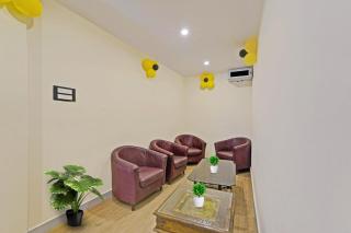 Townhouse Fantasea Hotels Near OMR - 3