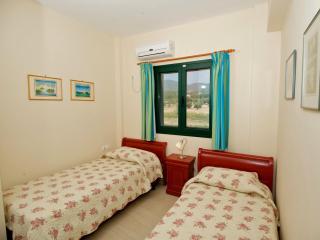 Nefeli (2 Bedrooms, Sleeps 4 upstairs) - 3