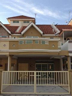 Cheerful 3-Bedroom Residential Home with Free WIFI - Butterworth - 9