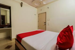 Hotel O Parnasala Princely - Radjahmoundry - 9