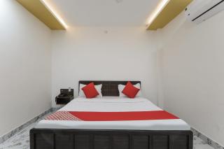 Super Hotel O Aastha Near Chaudhary Charan Singh International Airport - 5