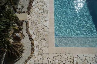 Honeybird Hideaway, a private subtropical retreat - 8