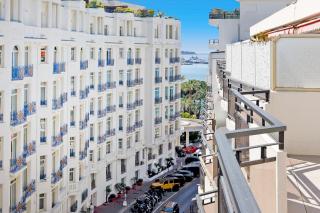 XXL 2 beds with XXL terrace next to Martinez Hotel - 2