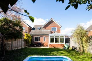 Chichester retreat house with free parking - 9